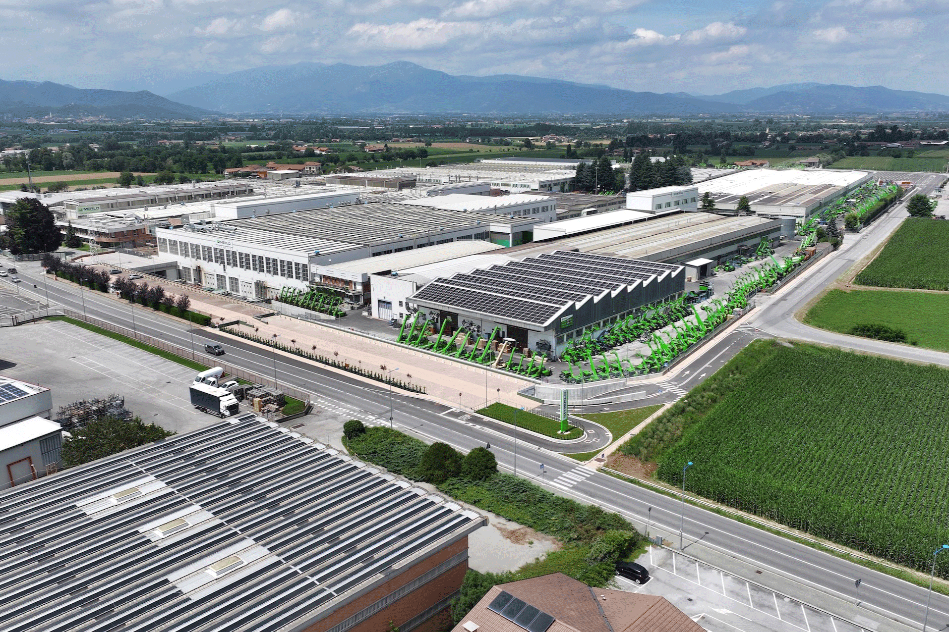 Agricultural and industrial mechanisation: the Merlo Group consolidates ...